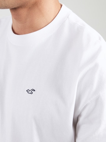 HOLLISTER Μπλουζάκι σε λευκό