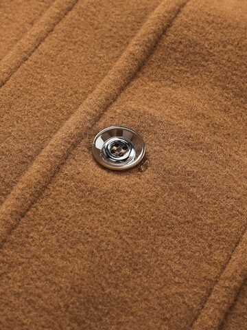 YOUTHUP Winter Coat 'Reverslinie' in Brown