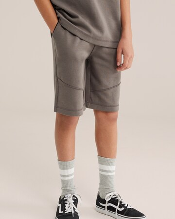 WE Fashion Štandardný strih Nohavice - Sivá: predná strana