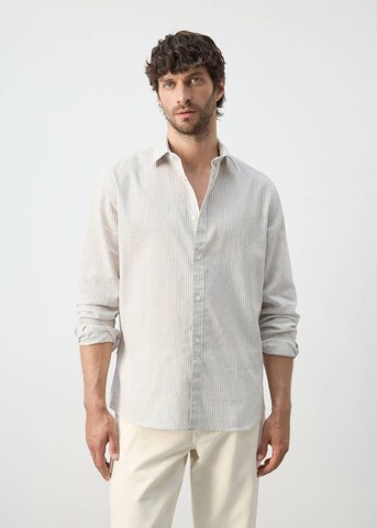 MANGO MAN Regular fit Button Up Shirt 'Elda' in Beige: front