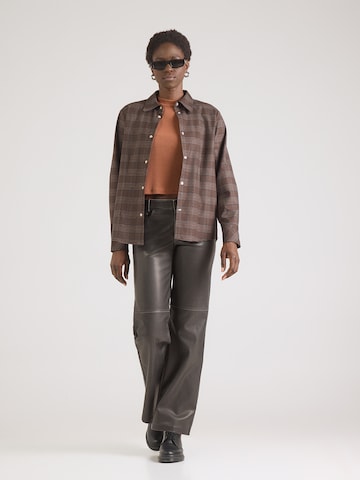 UNITED COLORS OF BENETTON - Camiseta en marrón