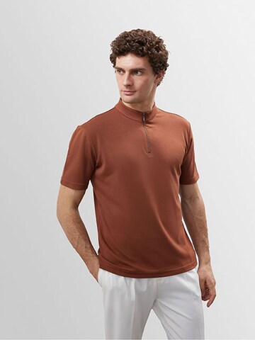 Antioch Shirt in Brown: front