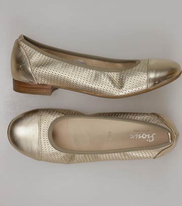 SIOUX Flats & Loafers in 38,5 in Gold: front