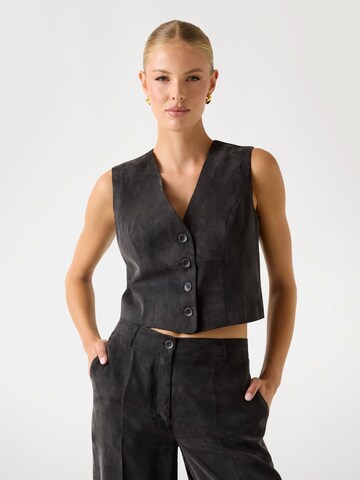 GUESS Weste in Schwarz: Vorderseite