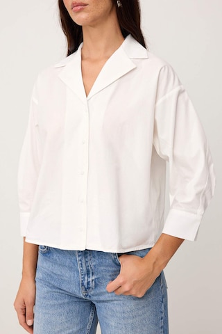 Trendyol Blouse in White