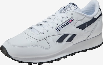 Reebok Sneakers in White: front