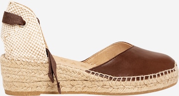 Alhamas - Zapatos destalonado 'Alpargata Cuña 5 cm' en marrón: frente