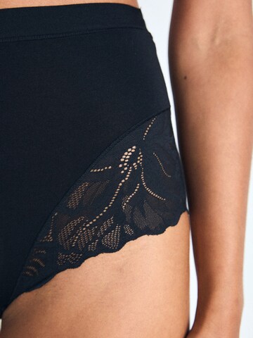 Lindex - Panti en negro