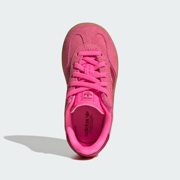 ADIDAS ORIGINALS - Sapatilhas 'Gazelle' em rosa