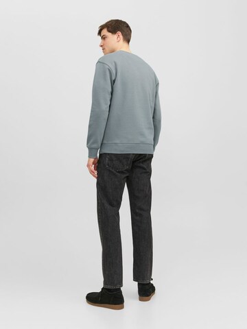 JACK & JONES Sweatshirt 'Star' i grå