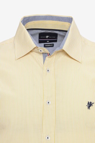 Coupe regular Chemise 'DEXTER' DENIM CULTURE en jaune