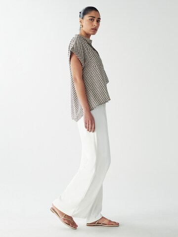 Willa Blouse 'Taurus' in Beige: terug
