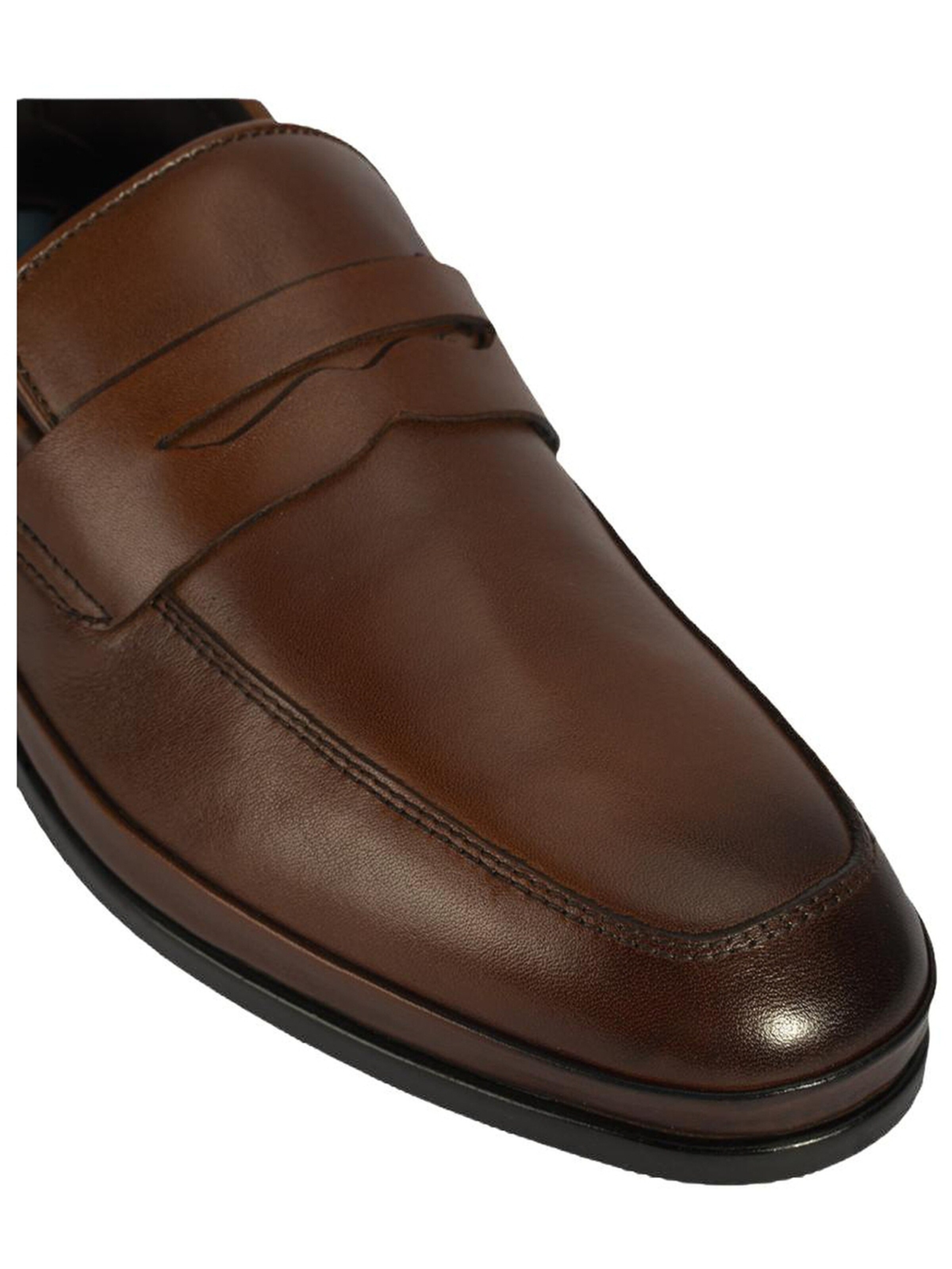 Desa Moccasins in Brown