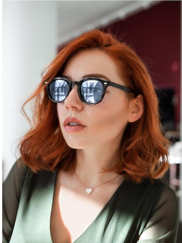 Lunettes de soleil 'Depp' VEYREY en noir