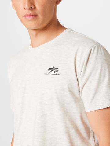 ALPHA INDUSTRIES Regular Fit T-Shirt in Weiß
