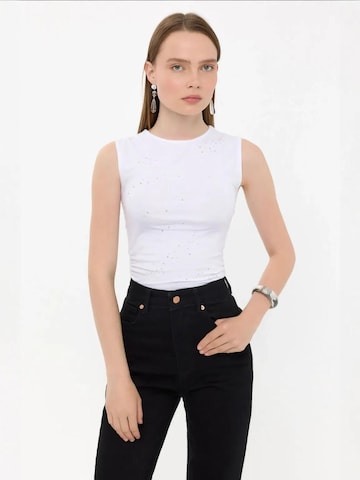 Haut Hiccup en blanc : devant