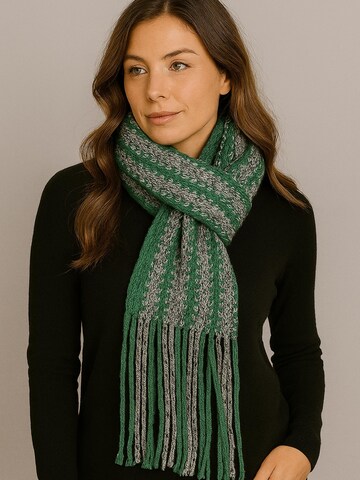 COLLEZIONE ALESSANDRO Scarf 'Grobstrick' in Green: front