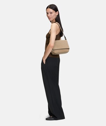 Liebeskind Berlin Schultertasche in Beige