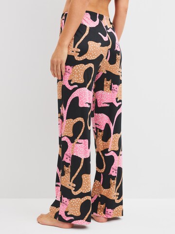 Pantaloncini da pigiama 'Sleep Over M&M' di CALIDA in nero