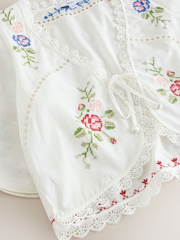 Next Bolerko w kolorze biały