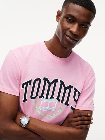 Tommy Jeans - Camiseta 'Varsity' en rosa