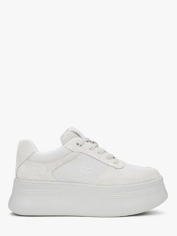 Estro Platform trainers '22-01-32' in White: front