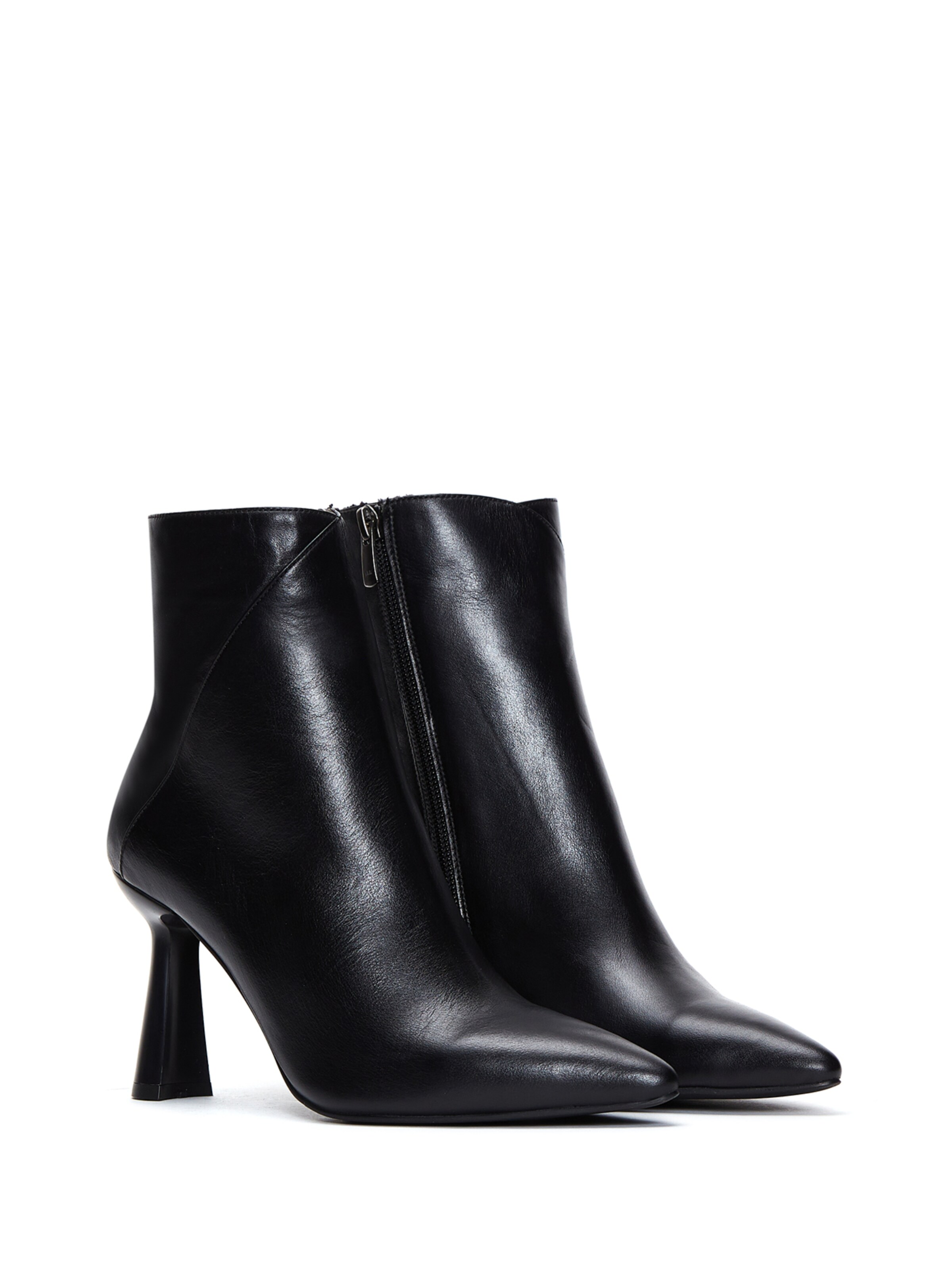 Derimod Booties in Black