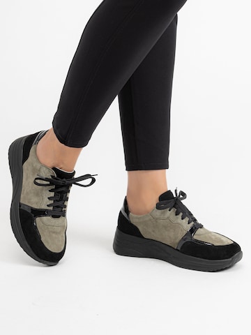 VITAFORM Sneaker in Grün