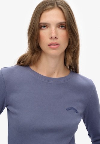 T-shirt 'Athletic Essentials' Superdry en bleu