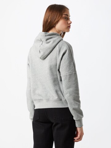 Superdry Sport sweatshirt i grå