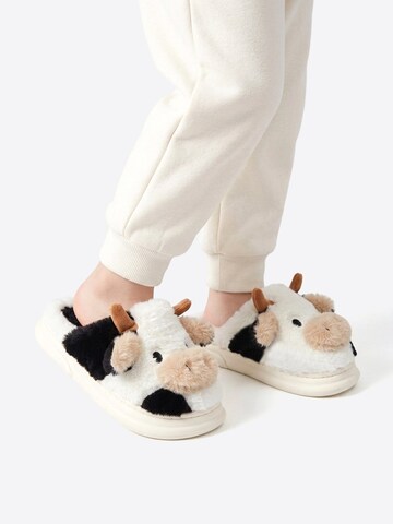 Youecci Slippers in Black