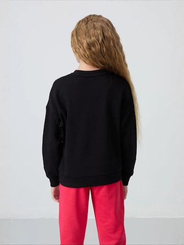 Tommy Life - Sweatshirt em preto