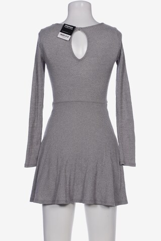 HOLLISTER Kleid XS in Grau