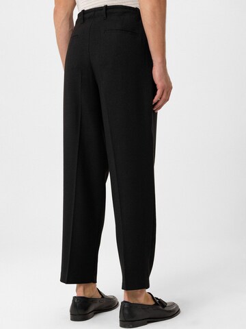 Regular Pantalon à pince 'Jelani' Antioch en noir