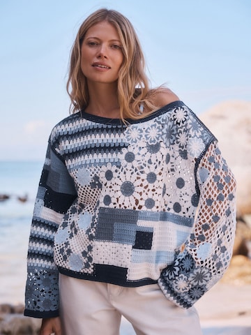 Next Sweater in Blue: front