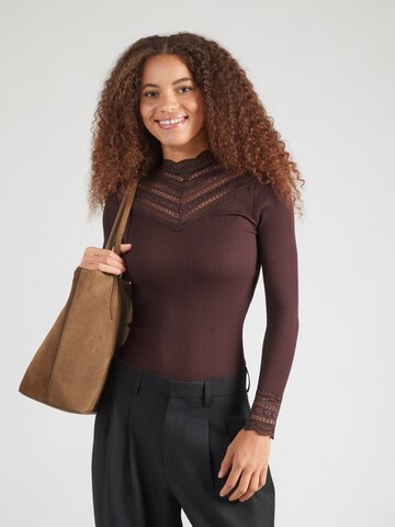T-shirt rosemunde en marron : devant