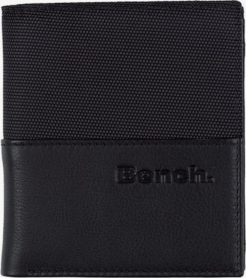 BENCH Wallet in Black: front