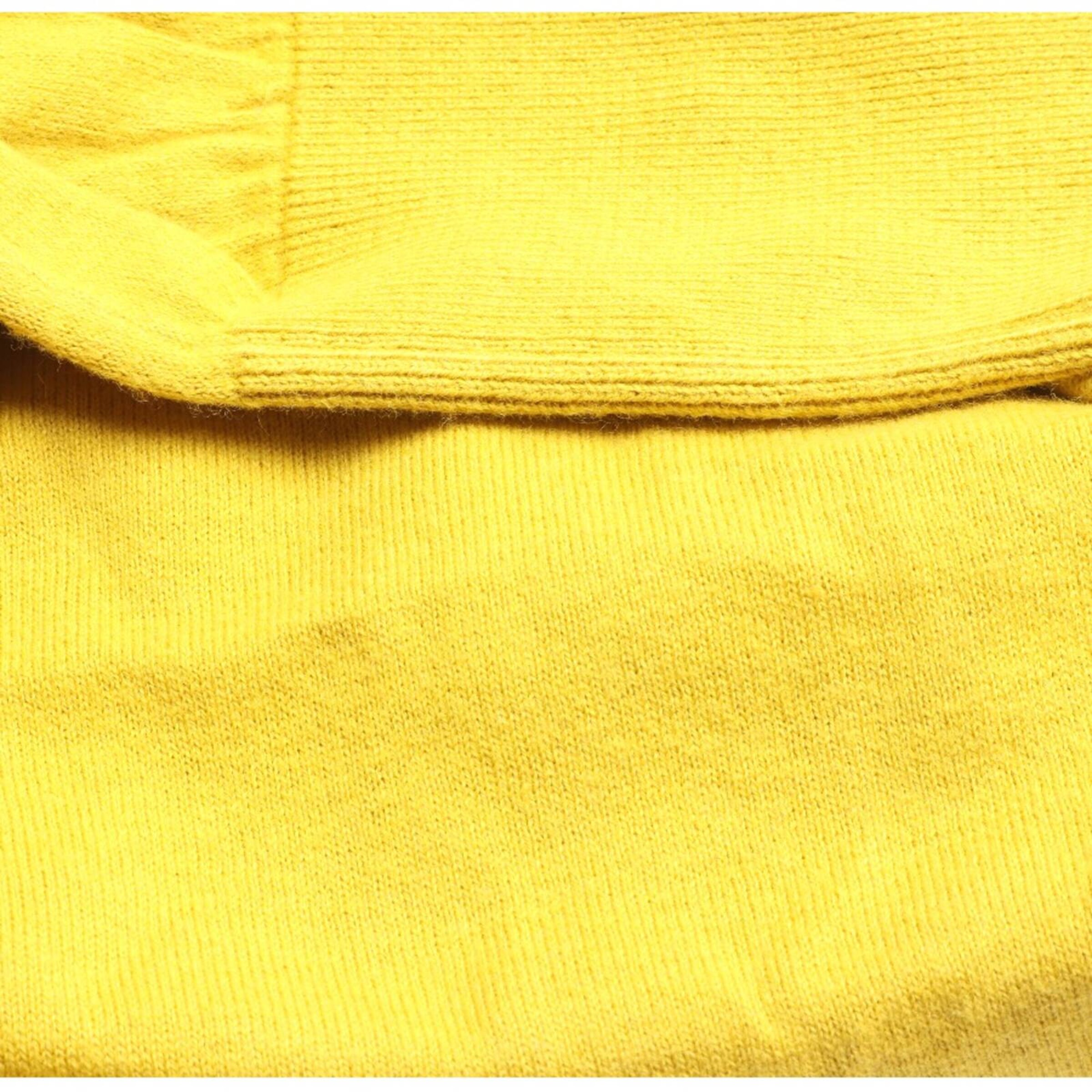 DELICATELOVE Pullover / Strickjacke M in Gelb