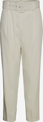 Vero Moda Curve Pleated Pants 'Julie' in White: front