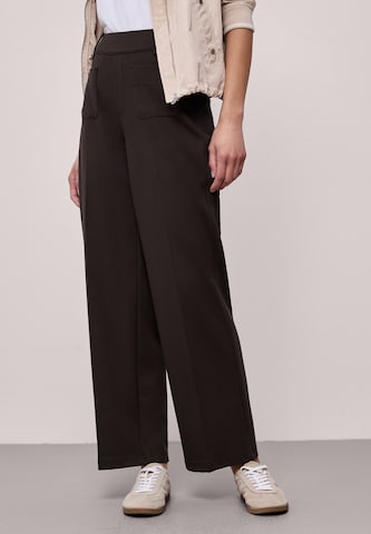 STREET ONE Loose fit Pleated Pants in Brown: front