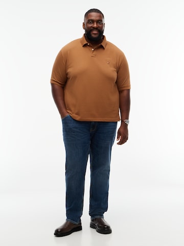 TOMMY HILFIGER Poloshirt '1985' in Braun: Vorderseite