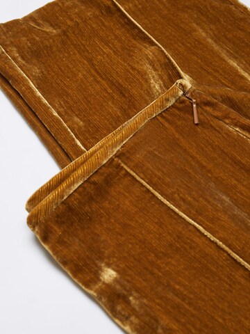 MANGO Lużny krój Spodnie w kant 'Julio' w kolorze brązowy