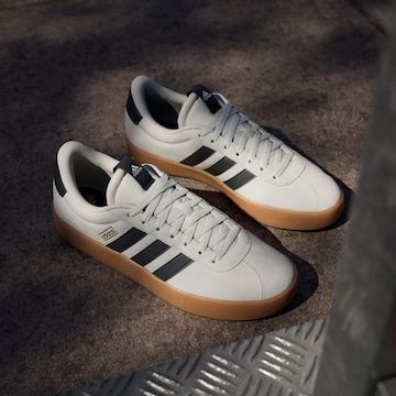 ADIDAS SPORTSWEAR - Sapatilhas baixas 'VL Court 3.0' em bege