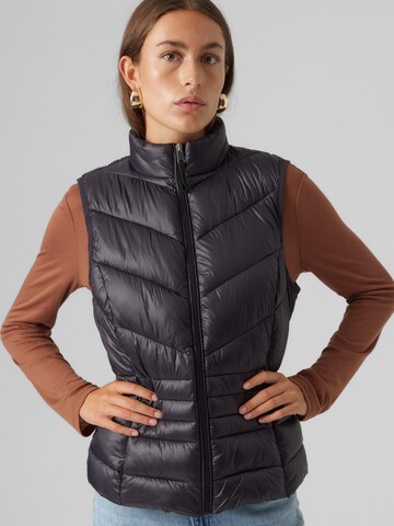 VERO MODA Weste 'VMSORAYASIV' in Schwarz