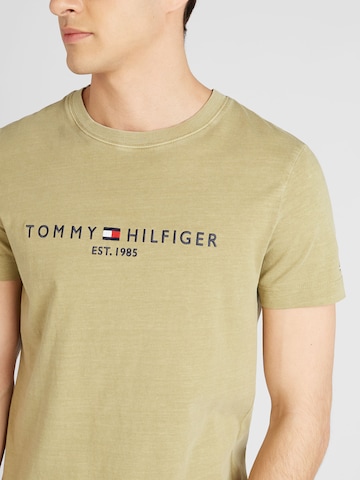 TOMMY HILFIGER T-Shirt in Grün