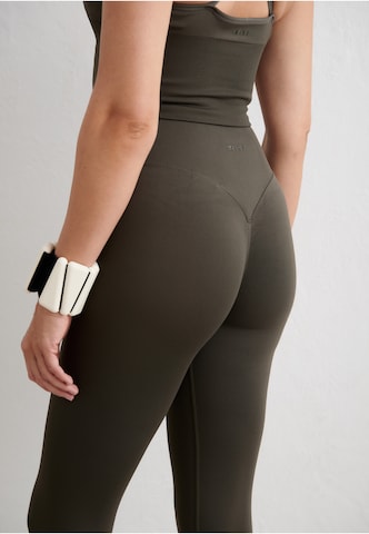 Aim'n Skinny Sportbyxa i grön