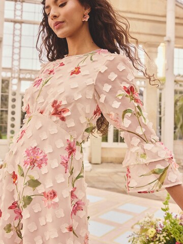 Robe love & roses en beige