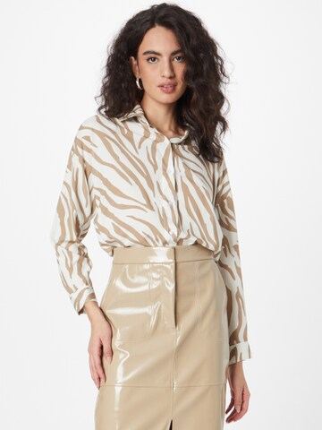 ZABAIONE Blouse 'Emily' in Beige: voorkant