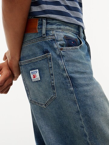 Tommy Jeans Loose fit Jeans 'Jaimie' in Blue