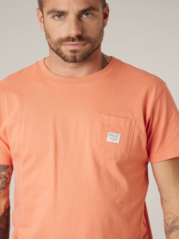 T-Shirt 'BASITO' Deeluxe en orange